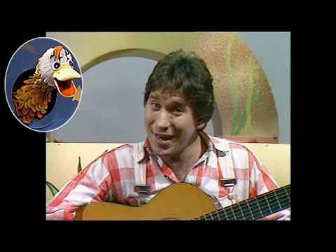 דתיה בן דור כתבה והלחינה: ״אני זה אני״ - פרפר נחמד