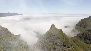 Download lagu Langit Tanpa Tiang mp3