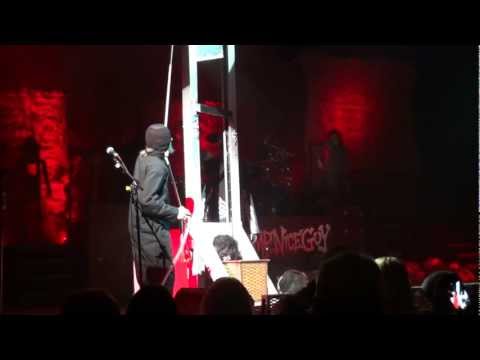 Alice Cooper - I Love the Dead Guillotine Execution (12/9/2011) Merrillville, IN