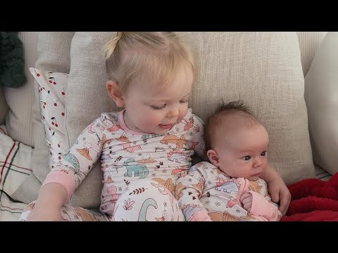 MY SWEET DAUGHTERS IS SO HAPPY ON A BEACH 🥰🥰