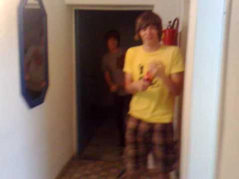 Drop Down Again im Studio sich Langweilen