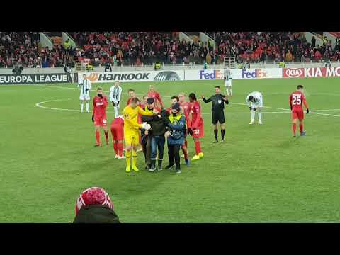 CRAZY PITCH INVADER | Europa League | Spartak Moscow vs. Rapid Vienna