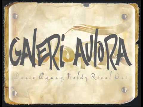 Aulora langit tampak bicara