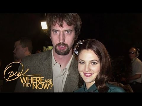 download lagu mp3 mp4 Drew Barrymore Brady Bunch, download lagu Drew Barrymore Brady Bunch gratis, unduh video klip Drew Barrymore Brady Bunch