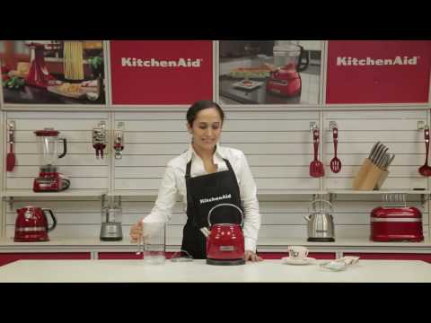 Virdulys electric KitchenAid 5KEK1222EWH (1500W 1.25l, baltos spalvos) video