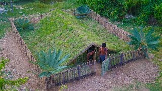 Build Wooden Wall for secret Underground House