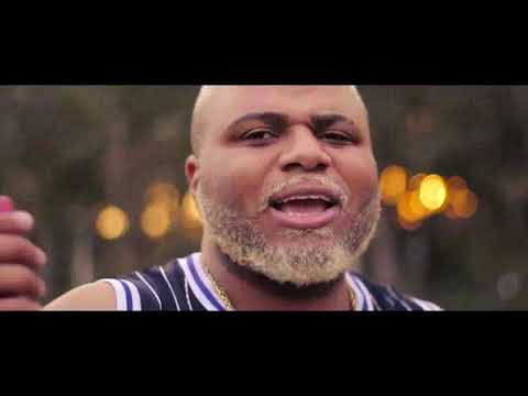 Louco de Refri -  Em casa é santinha (Web Clipe)  Dj Gege  2017