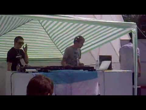 Julio.B and Losardo(237Family) for MusicMarket 27.06.2010 Part 1.avi