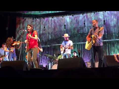 Jack Johnson (with The Avett Brothers) - Mudfootball, Gorge Amphitheater 7/22/17