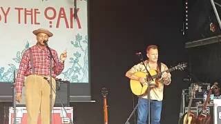 Martin Simpson & Dom Flemons - St James Infirmary at Folk by the Oak