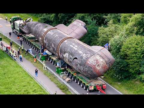 Submarine Heavy Haulage: U17 Squeezes Through Narrow Streets - Part 3