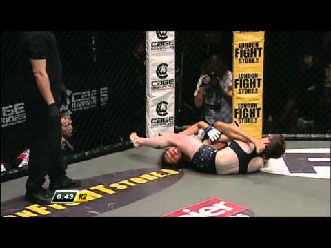 Cage Warriors 63: Aisling Daly defeats Karla Benitez via submission