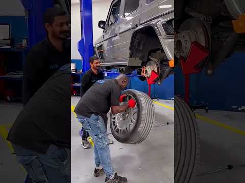 Ele não conseguia colocar o pneu no CARRO! #curioso #incrível #interessante