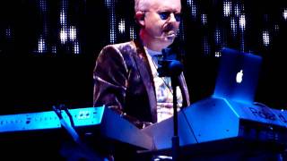 Howard Jones-London 11.06.10, Don&#39;t Always Look at the Rain.MOV