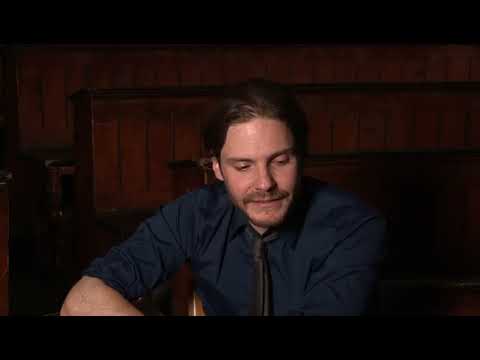 Entrevista a Daniel Brühl ~ La Dama de Oro (Woman in gold) 2015