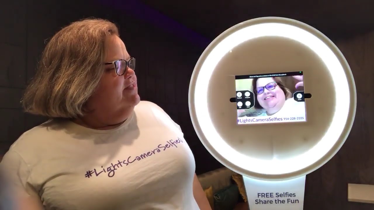 Hire Lights Camera Selfies! Photo Booths in Hollywood, Florida