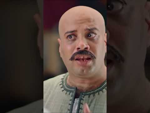 علي باب العمارة  | عوض خرج الصعيدي اللي جواه و ضرب اللي بيعاكس نوسه 🤣😂