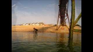 preview picture of video 'GD And TC Go Snorkling At Selsey Lifeboat Station'