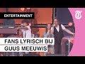 Ronnie Flex swingt met Guus in PSV-stadion
