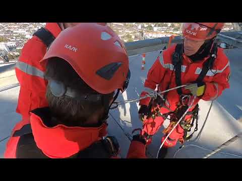 180 Meter: Übung der Höhenretter am Colonius