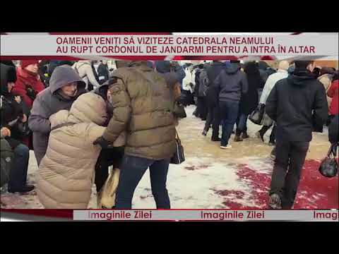 IMAGINILE ZILEI 29 Noiembrie - Îmbulzeală la Catedrala Mântuirii Neamului