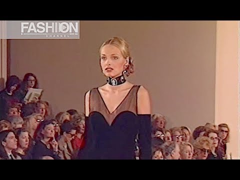 OSCAR DE LA RENTA Fall 1993 New York - Fashion Channel