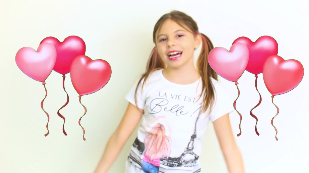 A História da Torre Eiffel por Alice no Mundo das Artes