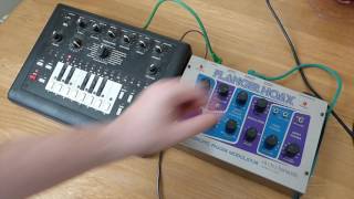Video thumbnail for Electro-Harmonix Flanger Hoax & x0xb0x by 3rdStoreyChemist