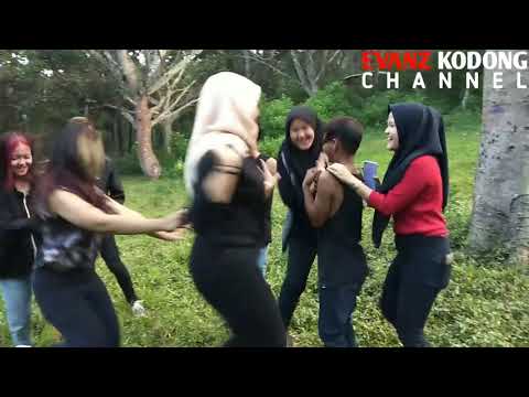 si-ujang-kadut-malak-geng-awewe-hanhan-tik-tokers