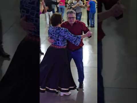 nos idosos de Coronel Vivida no Paraná.Brasil #shotrs #baile #dancarinos