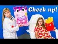 Pretend Play Check Up with the Assistant and Crystal with PJ Masks Gekko