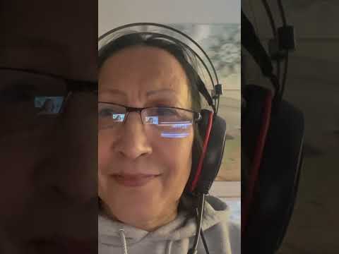 El secreto de la vida es atreverse. La belleza de la vida es dar. La alegría de la vida es amar.