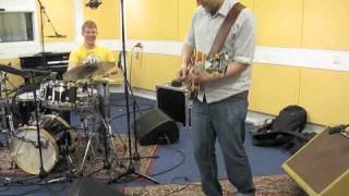 OrganIcedCrime plays "Let The Music Take Your Mind" (Grant Green)