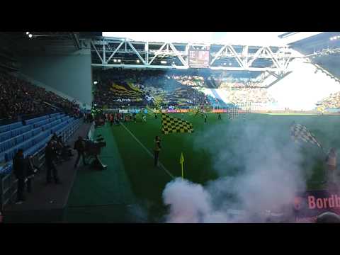 Opkomst spelers Vitesse en PSV.