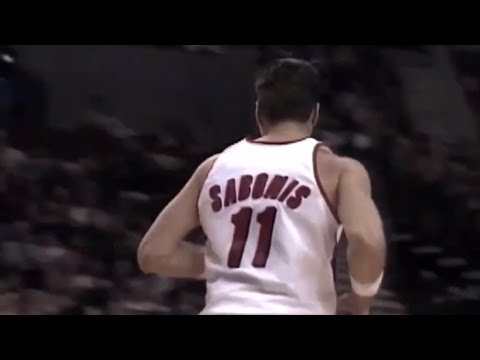 Arvydas Sabonis Passing Highlights vs Grizzlies (1995)