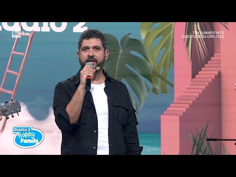 Manco Lontanamente Show! - Radio2 Happy Family 25/07/2022