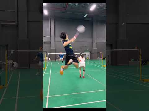 Your friend who can withstand these three attacks #badminton #badmintonlovers
