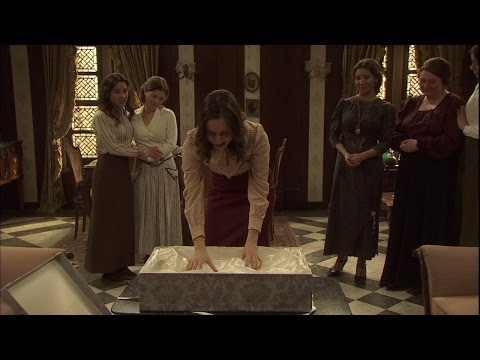 Puente Viejo C1064 - Aurora llevará el vestido de novia de Pepa