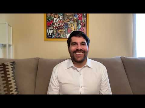 Rabbi Sings Bashana Haba'a & L'Shana Haba'a