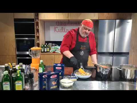 Marco Ghia gotuje – zupa z cieciorką i guanciale