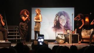 Lady of soul Berget Lewis ontdekt Ramona