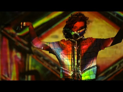 LUCIE LICHT - "Karussell" (Official Video)