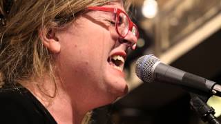 Kimono - Lee Harvey Oswald (Live on KEXP)