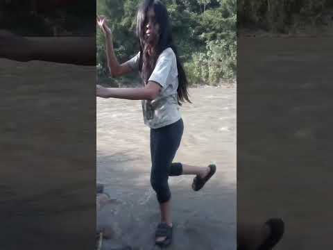 no s podia bailar por las piedras.Esto es en Guanay Bolivia #lapaz  #bolivia #kpop #straykids #stay