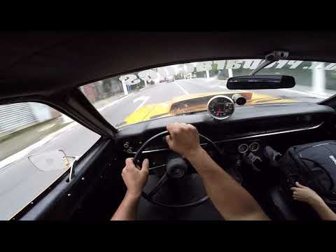 MAVERICK V8 ACELERANDO- PRESENTE DE FERIADO