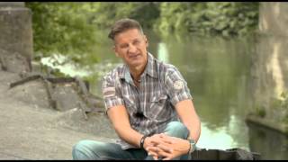 Anni Music Video