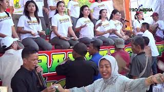 Download lagu BAJU LORENG naek MINANTU ANYAR - LIGAR JAIPONG PUTRI JAYA BARANYAY GROUP - LIVE KIARASARI 18-7-2023 mp3 Download lagu BAJU LORENG naek MINANTU ANYAR - LIGAR JAIPONG PUTRI JAYA BARANYAY GROUP - LIVE KIARASARI 18-7-2023 mp3