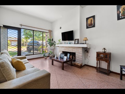 *Vendida* Venta casa 3 dormitorios + Apto 2 dorm+ Monoambiente Parque Carrasco