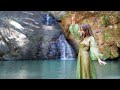 Sewing A Dress From A Thousand Pieces Of Silk An Impossible Challenge
