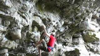 preview picture of video 'Regan McCaffery climbing 'Dracula' (30) - 'The Cave' - Christchurch, New Zealand'